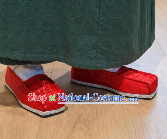 Chinese Handmade Kung Fu Shoes Red Brocade Shoes Traditional Hanfu Shoes Opera Shoes for Men