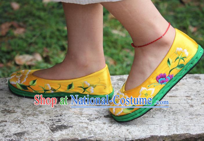 Chinese Handmade Embroidered Yellow Shoes Hanfu Shoes Traditional National Shoes for Women