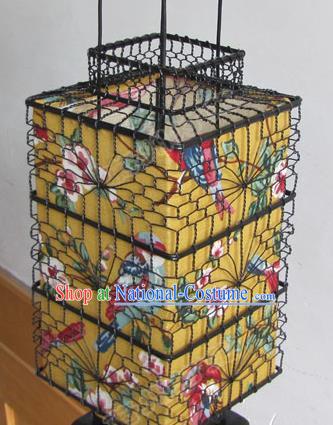 Chinese Outdoor Classical Printing Flowers Yellow Quadrate Palace Lantern Traditional Handmade Ironwork Ceiling Lamp