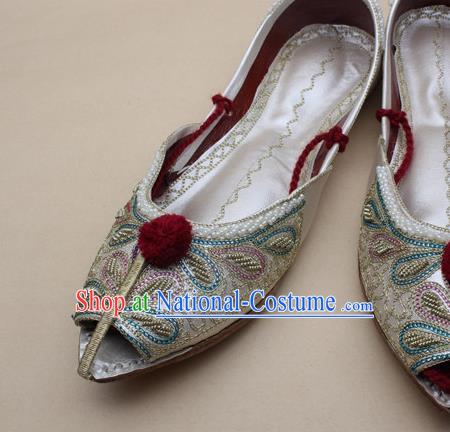 Asian India Traditional National Embroidered Silver Shoes Handmade Indian Folk Dance Shoes for Women