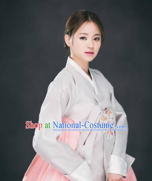 Korean Traditional Garment Hanbok Grey Blouse and Pink Dress Outfits Asian Korea Fashion Costume for Women