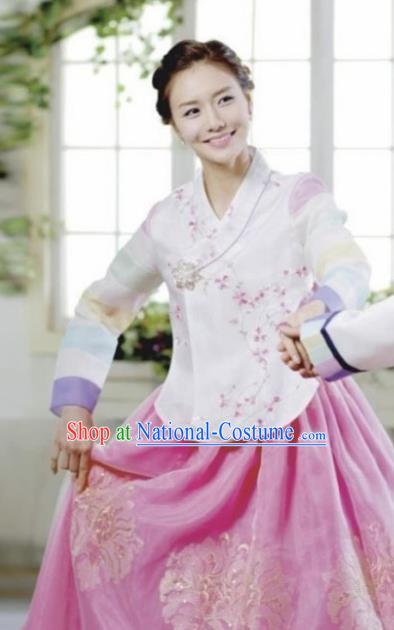 Korean Traditional Garment Hanbok White Blouse and Pink Dress Outfits Asian Korea Fashion Costume for Women