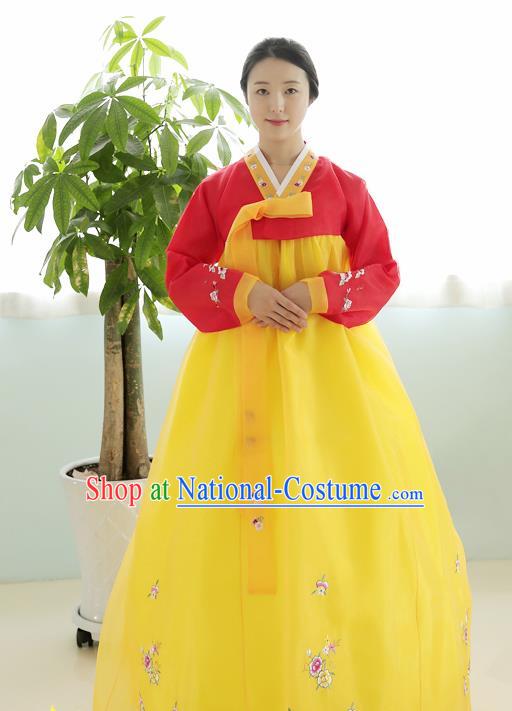 Korean Traditional Court Hanbok Garment Red Blouse and Yellow Dress Asian Korea Fashion Costume for Women