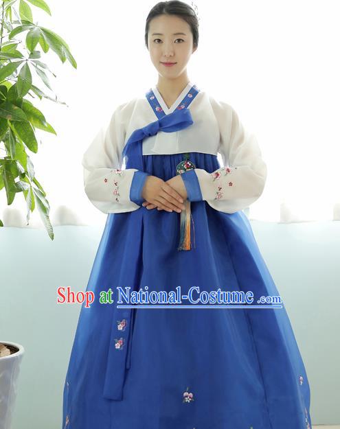 Korean Traditional Court Hanbok Garment White Blouse and Navy Dress Asian Korea Fashion Costume for Women