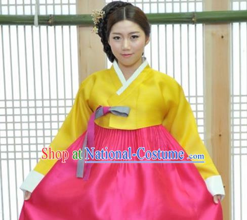 Korean Traditional Bride Mother Hanbok Yellow Blouse and Rosy Dress Garment Asian Korea Fashion Costume for Women