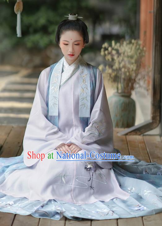 Chinese Ancient Taoist Nun Miao Yu Embroidered Dress Traditional Ming Dynasty Nobility Lady Costumes for Women