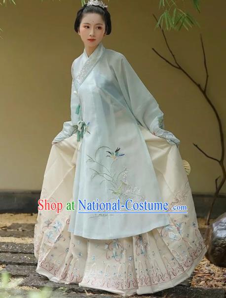 Chinese Ancient Taoist Nun Embroidered Dress Traditional Ming Dynasty Nobility Lady Costumes for Women