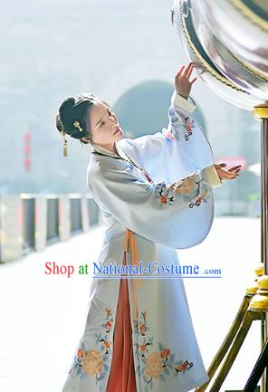 Chinese Ancient Imperial Consort Embroidered Blouse and Skirt Traditional Ming Dynasty Royal Countess Costumes for Women