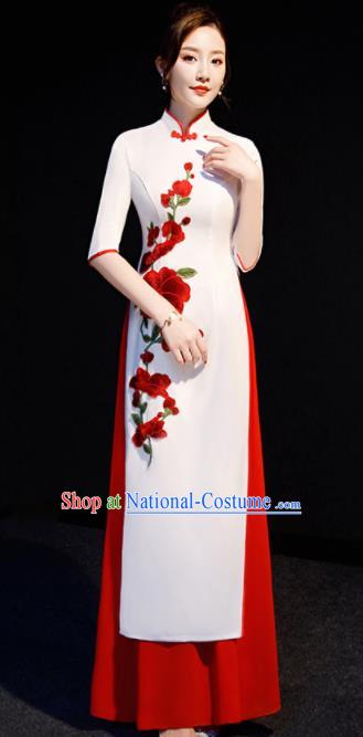 Chinese Spring Festival Gala Embroidered Red Peach Blossom Middle Sleeve Qipao Dress Traditional Compere Cheongsam Costume for Women