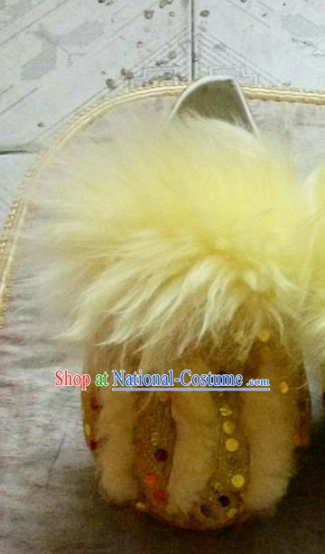 Chinese Traditional Lion Dance Yellow Shoes Handmade Folk Dance Shoes for Men