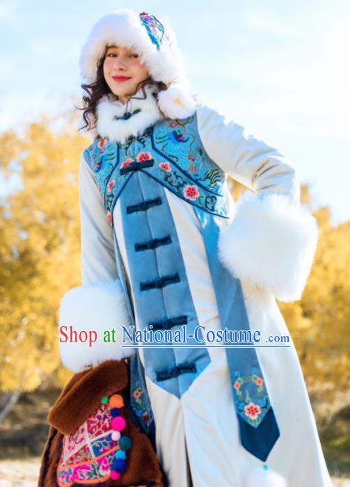 Chinese Traditional Winter Embroidered White Cotton Wadded Coat National Tang Suit Overcoat Costumes for Women