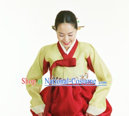 Korean Traditional Dance Hanbok Green Blouse and Red Dress Garment Asian Korea Fashion Costume for Women