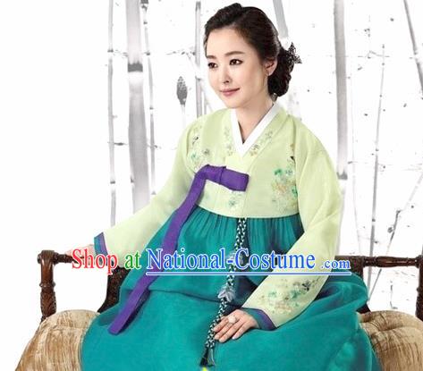 Korean Traditional Court Hanbok Blouse and Green Dress Garment Asian Korea Fashion Costume for Women