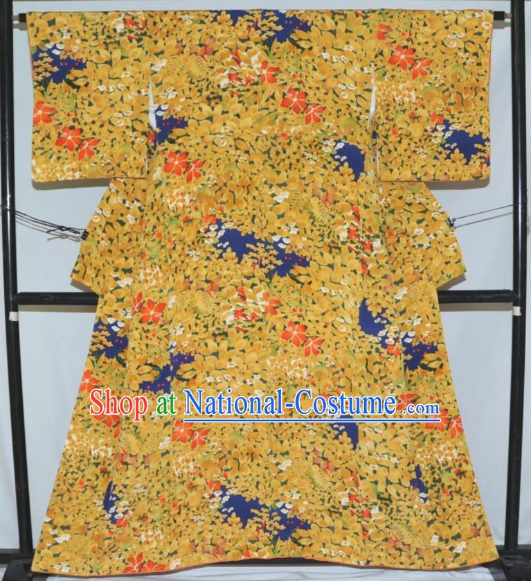 Traditional Japan Geisha Printing Yellow Flowers Furisode Kimono Asian Japanese Fashion Apparel Costume for Women