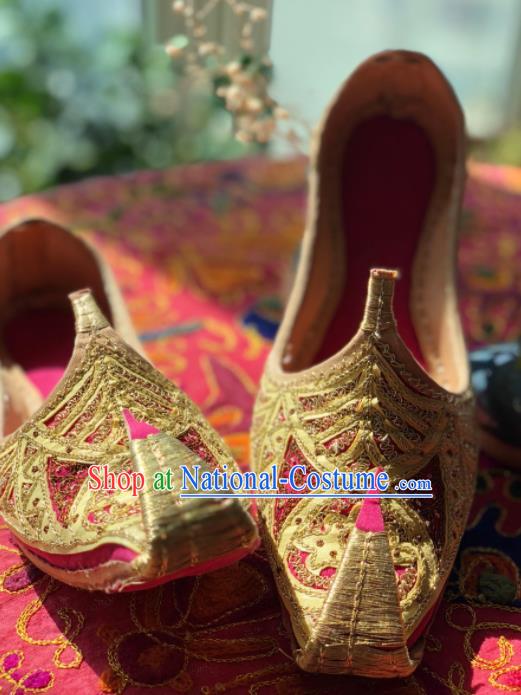 Asian India Traditional Wedding Embroidered Rosy Shoes Indian Handmade Shoes for Women