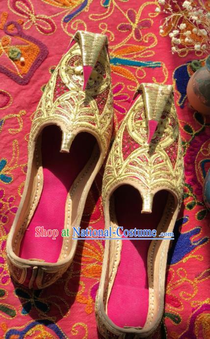 Asian India Traditional Wedding Embroidered Rosy Shoes Indian Handmade Shoes for Women