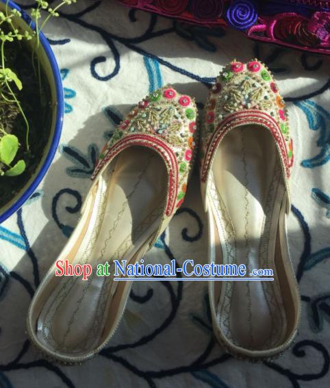 Asian India Traditional Embroidered Beads White Shoes Indian Handmade Shoes for Women