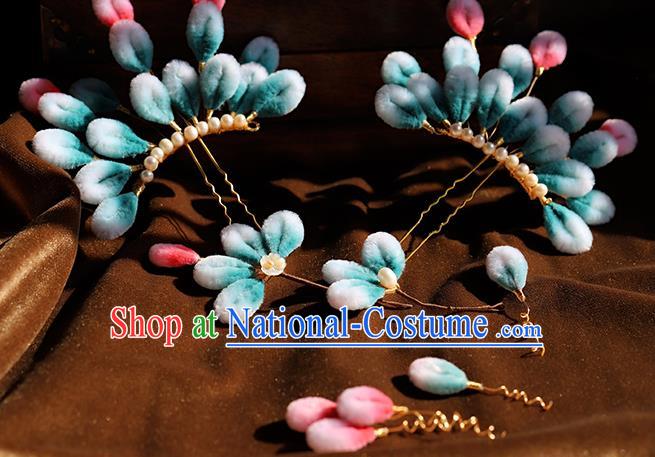 Traditional Chinese Handmade Blue Velvet Flowers Hairpin Headdress Ancient Hanfu Hair Accessories for Women