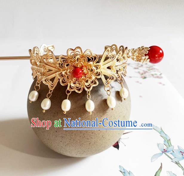 Traditional Chinese Golden Hairdo Crown and Red Bead Hairpin Headdress Ancient Swordsman Hair Accessories for Women