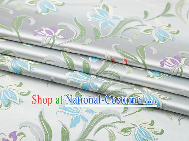 Chinese Traditional Daffodil Pattern White Brocade Fabric Cheongsam Satin Tapestry Drapery