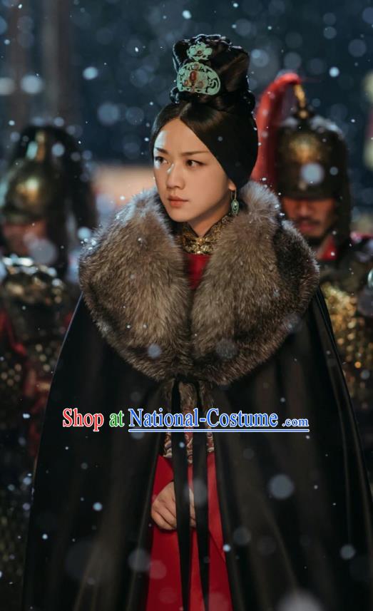 Chinese Ancient Queen Mother Embroidered Clothing Drama Empress of the Ming Dynasty Sun Ruowei Replica Costumes for Women