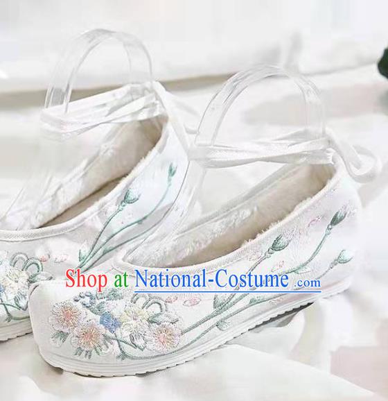 Chinese Embroidered Flowers White Shoes Hanfu Shoes Women Shoes Opera Shoes Princess Shoes