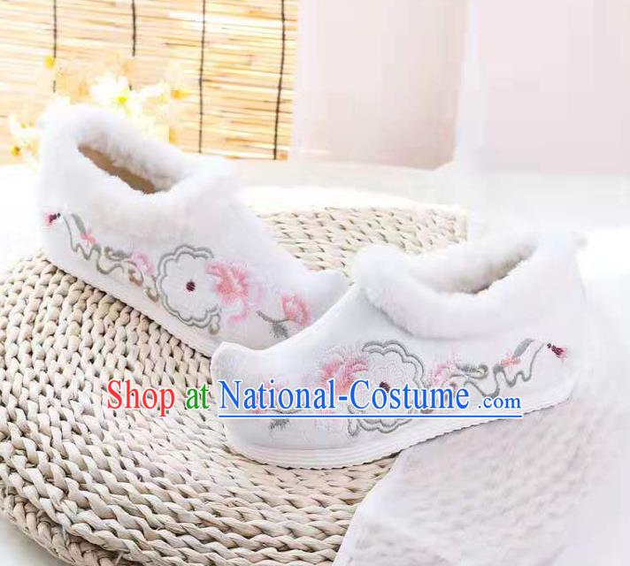 Chinese Winter Embroidered White Shoes Hanfu Shoes Women Shoes Opera Shoes Princess Shoes