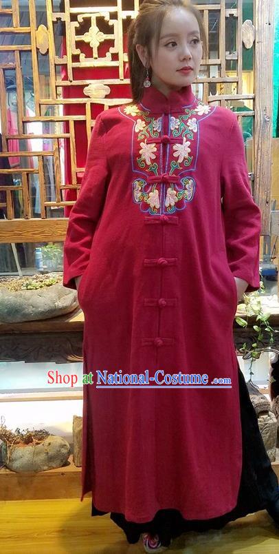 Traditional Chinese Embroidered Red Dust Coat Handmade National Overcoat Costume for Women