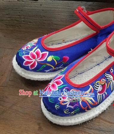 Traditional Chinese Ethnic Embroidered Flower Royalblue Satin Shoes National Shoes Hanfu Shoes for Women