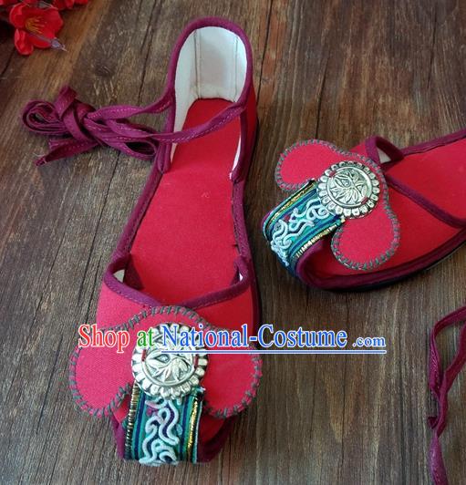 Traditional Chinese Ethnic Bride Embroidered Red Shoes Handmade Yunnan National Shoes Hanfu Shoes for Women