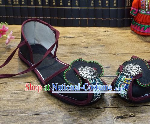 Traditional Chinese Ethnic Bride Embroidered Black Shoes Handmade Yunnan National Shoes Hanfu Shoes for Women