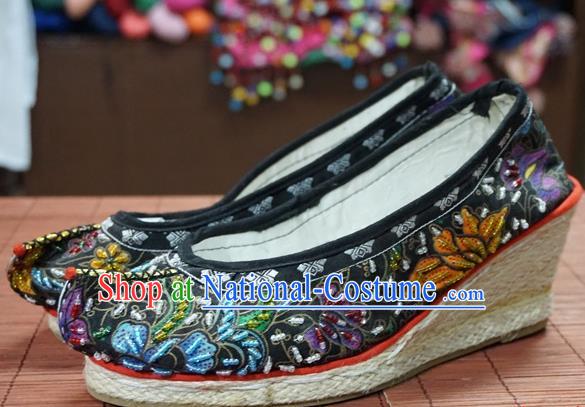 Traditional Chinese Ethnic Embroidered Beads Black Shoes Handmade Yunnan National Shoes Wedding Shoes for Women