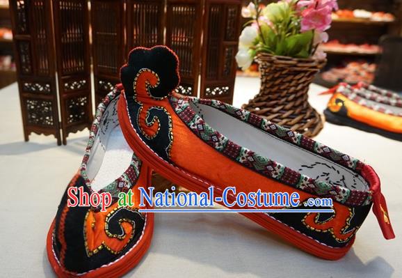 Traditional Chinese Handmade Ethnic Orange Embroidered Shoes Yunnan National Shoes Wedding Shoes for Women