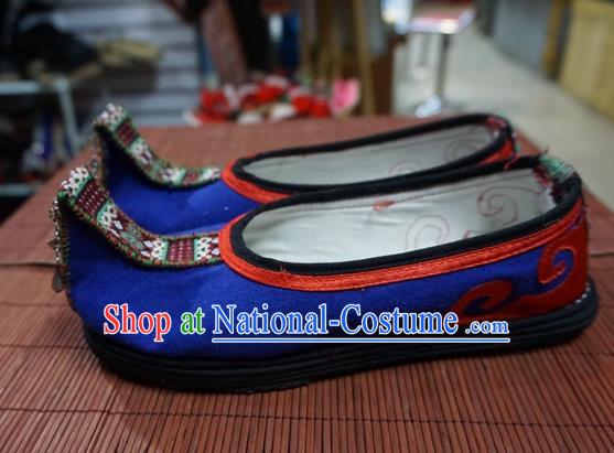 Traditional Chinese Embroidered Ethnic Wedding Blue Shoes Yunnan National Shoes for Women