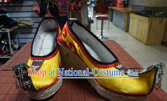 Traditional Chinese Ethnic Yellow Shoes Embroidered Shoes Yunnan National Shoes for Women