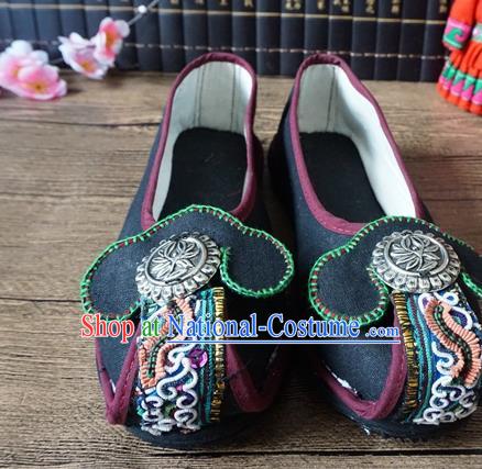 Traditional Chinese Ethnic Silver Black Shoes Embroidered Shoes Yunnan National Wedding Shoes for Women