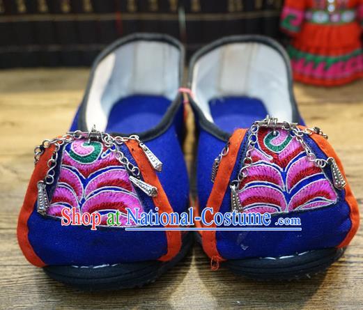 Traditional Chinese Ethnic Embroidered Blue Shoes Handmade Yunnan National Shoes Hanfu Dress for Women