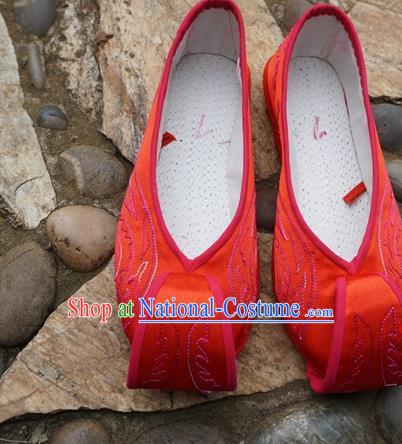 Traditional Chinese Red Embroidered Shoes National Ethnic Wedding Shoes Hanfu Shoes for Women