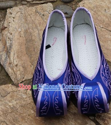 Traditional Chinese Royalblue Embroidered Shoes National Ethnic Wedding Shoes Hanfu Shoes for Women