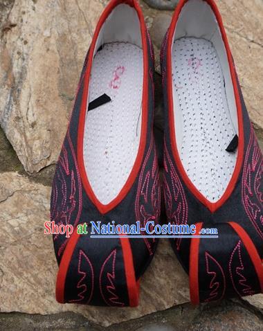 Traditional Chinese Black Embroidered Shoes National Ethnic Wedding Shoes Hanfu Shoes for Women