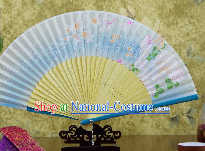 Traditional Chinese Printing Chrysanthemum Light Blue Silk Fan China Bamboo Accordion Folding Fan Oriental Fan