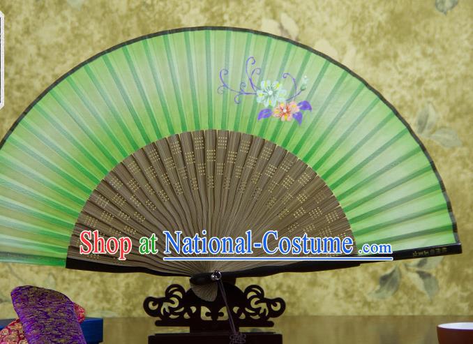 Traditional Chinese Printing Petunia Green Silk Fan China Bamboo Accordion Folding Fan Oriental Fan