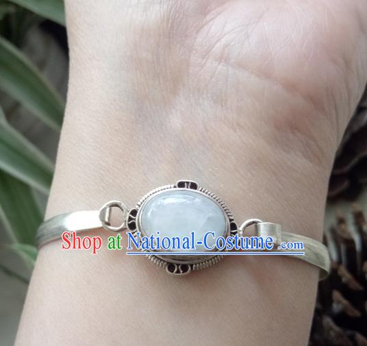 Chinese Zang Nationality Moonstone Carving Silver Bracelet Handmade Traditional Tibetan Ethnic Jewelry Accessories for Women