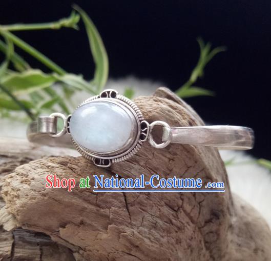 Chinese Zang Nationality Moonstone Carving Silver Bracelet Handmade Traditional Tibetan Ethnic Jewelry Accessories for Women