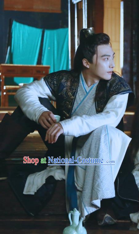 Chinese Ancient Swordsman Clothing Historical Drama Tao Hua Jie Costume and Headpiece for Men