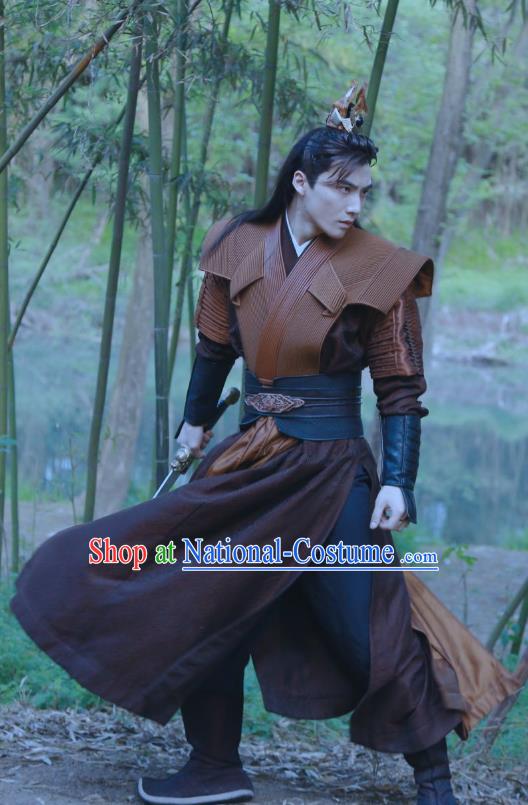 Chinese Ancient Young Swordsman Clothing Historical Drama Tao Hua Jie Costume and Headpiece for Men