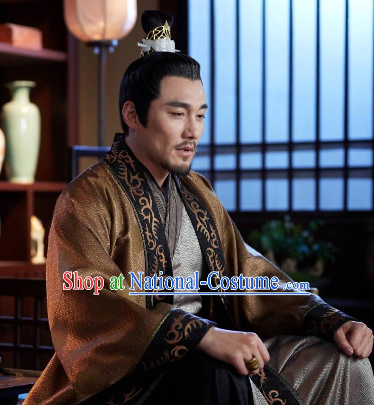 Swords of Legends Chinese Ancient Royal Duke Yue Shaocheng Clothing Historical Drama Costume and Headwear for Men