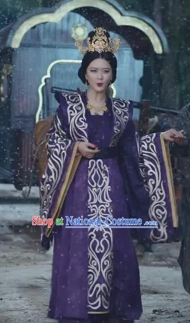 Chinese Ancient Royal Queen Purple Historical Drama Princess Silver Costume and Headpiece for Women