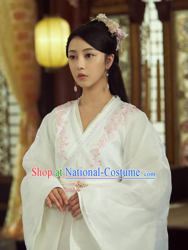 Chinese Ancient Royal Infanta Liu Li Dress Historical Drama Cinderella Chef Costume and Headpiece for Women