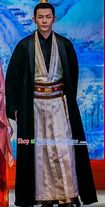 Chinese Ancient Emperor Drama Mengfei Comes Across Wen Lou Costumes and Golden Hair Crown